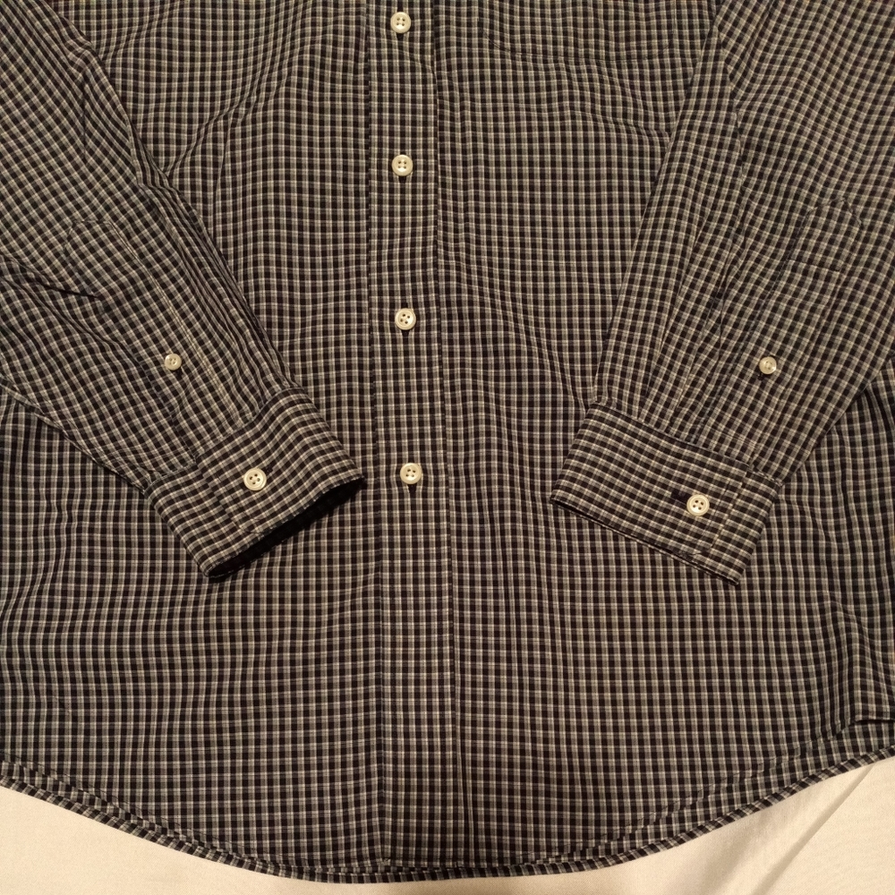 Shirt - Picture 2 of 6